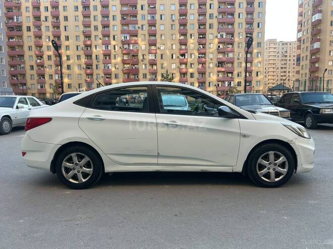 Hyundai Accent 2013, 207,699 km - 1.4 l - Bakı