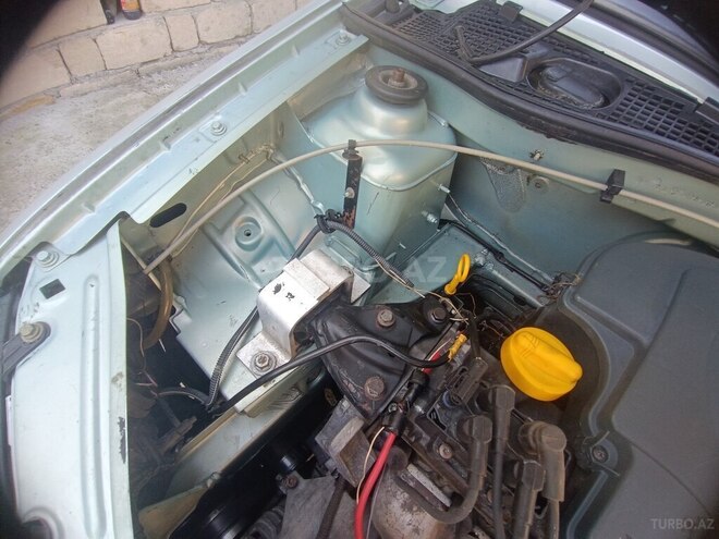 Renault Logan 2006, 250,000 km - 1.6 l - Mingəçevir