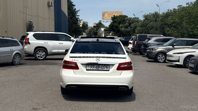 Mercedes E 250 2012, 178,000 km - 1.8 l - Bakı