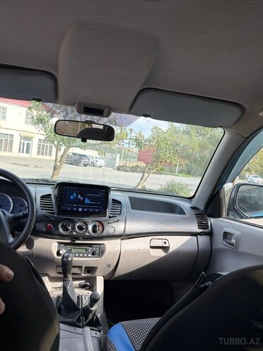 Mitsubishi L200 2008, 310,277 km - 2.5 л - Bakı