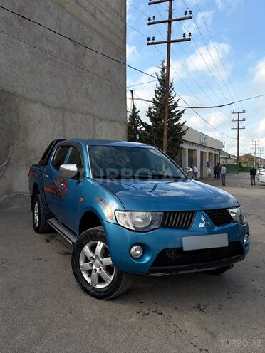 Mitsubishi L200 2008, 310,277 km - 2.5 л - Bakı