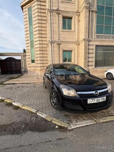 Opel Astra 2005, 255,000 km - 1.4 л - Bakı