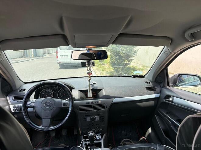 Opel Astra 2005, 255,000 km - 1.4 л - Bakı