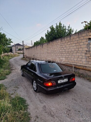 Mercedes E 200 1999, 421,603 km - 2.0 л - Gəncə