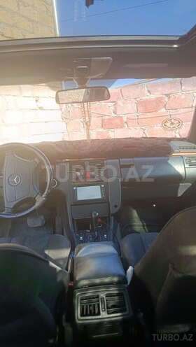 Mercedes E 200 1999, 421,603 km - 2.0 л - Gəncə