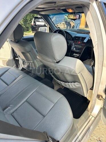 Mercedes C 220 1996, 258,562 km - 2.2 л - Bakı