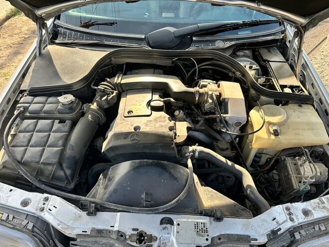 Mercedes C 220 1996, 258,562 km - 2.2 л - Bakı
