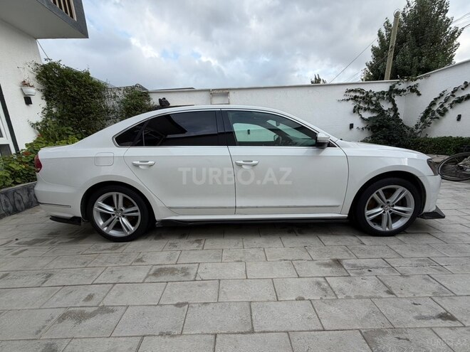 Volkswagen Passat 2014, 260,000 km - 2.0 l - Bakı
