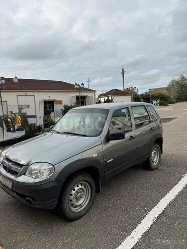Chevrolet Niva 2016, 300,000 km - 1.7 l - Bakı