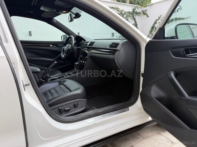 Volkswagen Passat 2014, 260,000 km - 2.0 l - Bakı