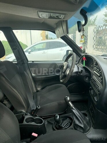 Chevrolet Niva 2016, 300,000 km - 1.7 l - Bakı