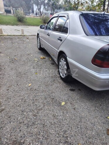 Mercedes C 220 1998, 458,789 km - 2.2 л - Xırdalan