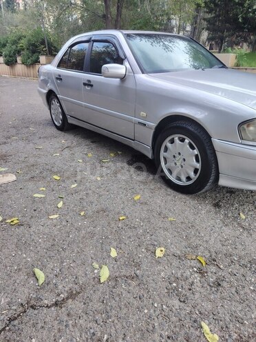 Mercedes C 220 1998, 458,789 km - 2.2 л - Xırdalan