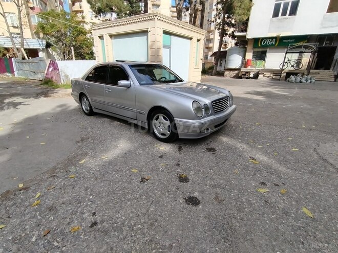 Mercedes E 220 1999, 461,000 km - 2.2 l - Bakı
