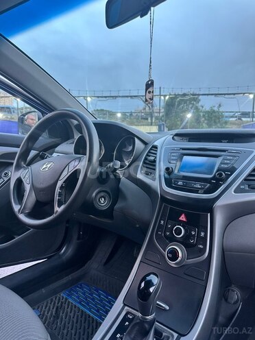 Hyundai Elantra 2015, 185,000 km - 1.8 l - Bakı