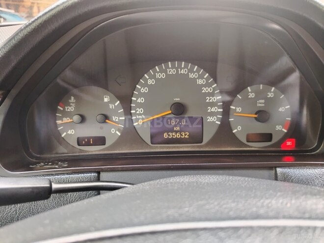 Mercedes E 220 1999, 461,000 km - 2.2 l - Bakı