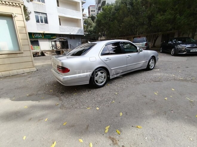 Mercedes E 220 1999, 461,000 km - 2.2 l - Bakı
