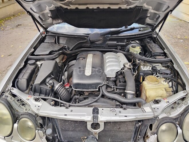 Mercedes E 220 1999, 461,000 km - 2.2 l - Bakı