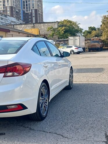 Hyundai Elantra 2019, 195,662 km - 2.0 л - Bakı