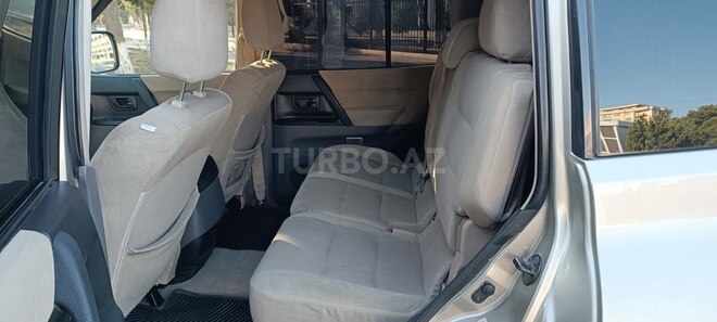 Mitsubishi Pajero 2002, 217,000 km - 3.8 l - Sumqayıt
