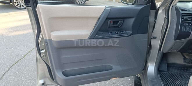 Mitsubishi Pajero 2002, 217,000 km - 3.8 l - Sumqayıt