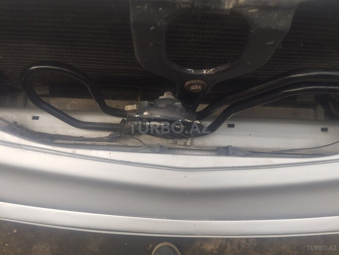 Mercedes E 200 2001, 333,000 km - 2.0 л - Bakı