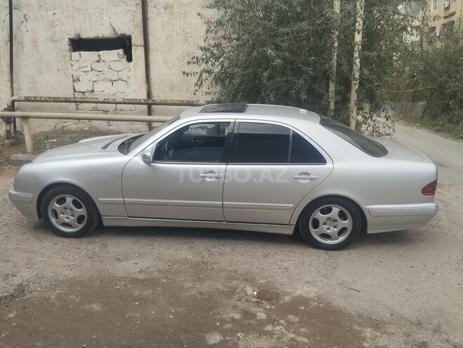 Mercedes E 200 2001, 333,000 km - 2.0 л - Bakı