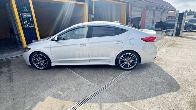 Hyundai Elantra 2017, 116,000 km - 1.6 l - Beyləqan
