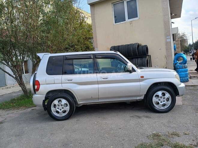 Mitsubishi Pajero io 2001, 352,000 km - 2.0 л - Sumqayıt
