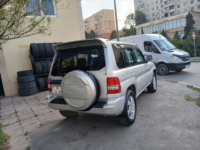 Mitsubishi Pajero io 2001, 352,000 km - 2.0 л - Sumqayıt