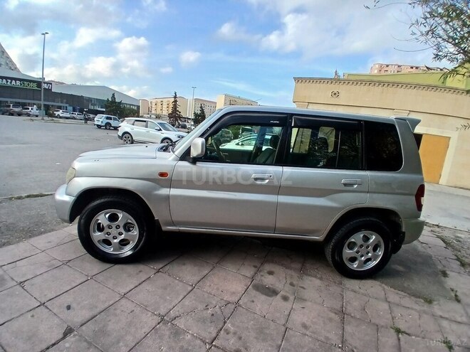 Mitsubishi Pajero io 2001, 352,000 km - 2.0 л - Sumqayıt