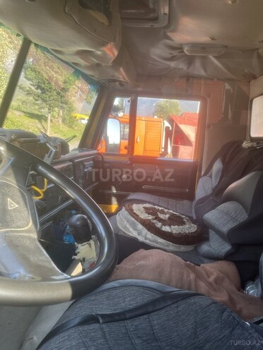 KamAz 6520 1979, 10,000 km - 11.0 l - Şəki