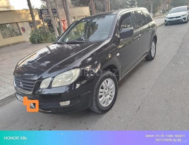 Mitsubishi Airtrek 2001, 355,246 km - 2.0 л - Şirvan