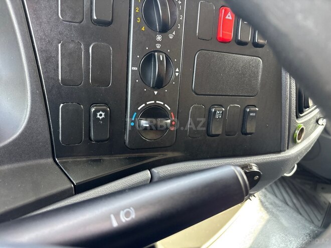 Mercedes Atego 818 2011, 239,509 km - 4.3 l - Bakı