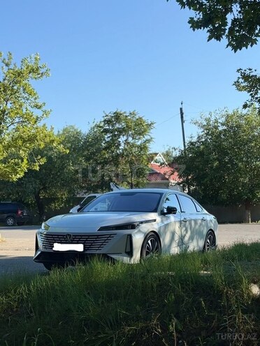 Changan Eado 2025, 27,000 km - 1.5 l - Bakı