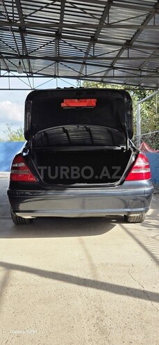 Mercedes E 320 2002, 265,554 km - 3.2 l - Salyan