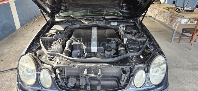 Mercedes E 320 2002, 265,554 km - 3.2 l - Salyan