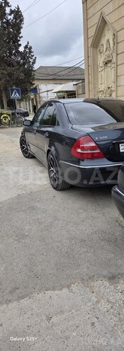 Mercedes E 320 2002, 265,554 km - 3.2 l - Salyan