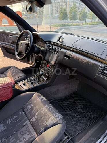 Mercedes E 240 1998, 530,000 km - 2.4 л - Bakı