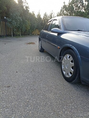 Opel Vectra 1998, 327,000 km - 1.6 l - Bakı