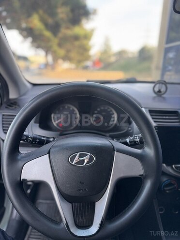 Hyundai Accent 2012, 200,008 km - 1.6 л - Bakı