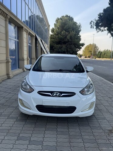 Hyundai Accent 2012, 200,008 km - 1.6 л - Bakı
