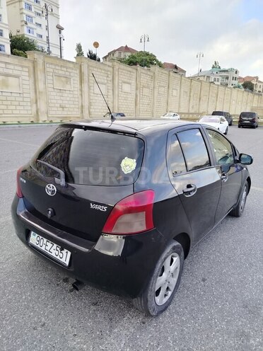 Toyota Yaris 2008, 280,118 km - 1.3 л - Bakı