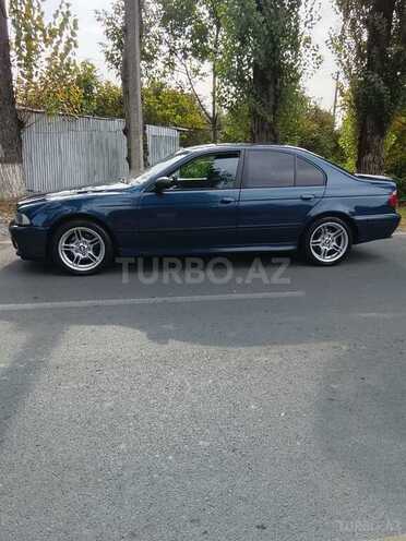 BMW 528 2002, 420,000 km - 2.8 l - Zaqatala