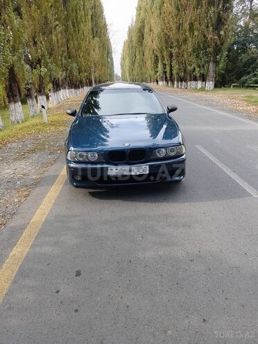 BMW 528 2002, 420,000 km - 2.8 l - Zaqatala