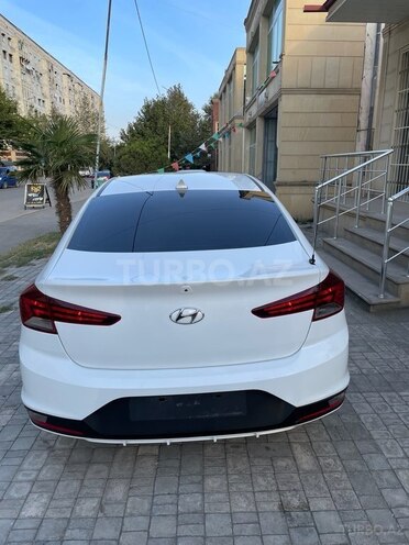 Hyundai Elantra 2019, 200,000 km - 2.0 л - Gəncə