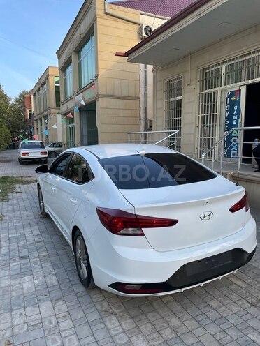 Hyundai Elantra 2019, 200,000 km - 2.0 л - Gəncə