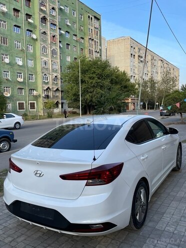 Hyundai Elantra 2019, 200,000 km - 2.0 л - Gəncə