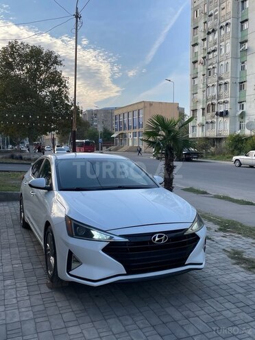 Hyundai Elantra 2019, 200,000 km - 2.0 л - Gəncə