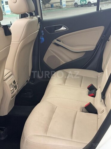 Mercedes GLA 250 4MATIC 2017, 163,252 km - 2.0 l - Bakı